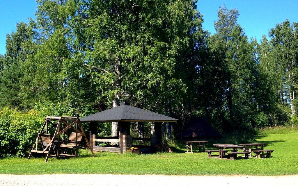Vanhan Koulun Majatalo-Old School Guest House Kolinkylä Dış mekan fotoğraf