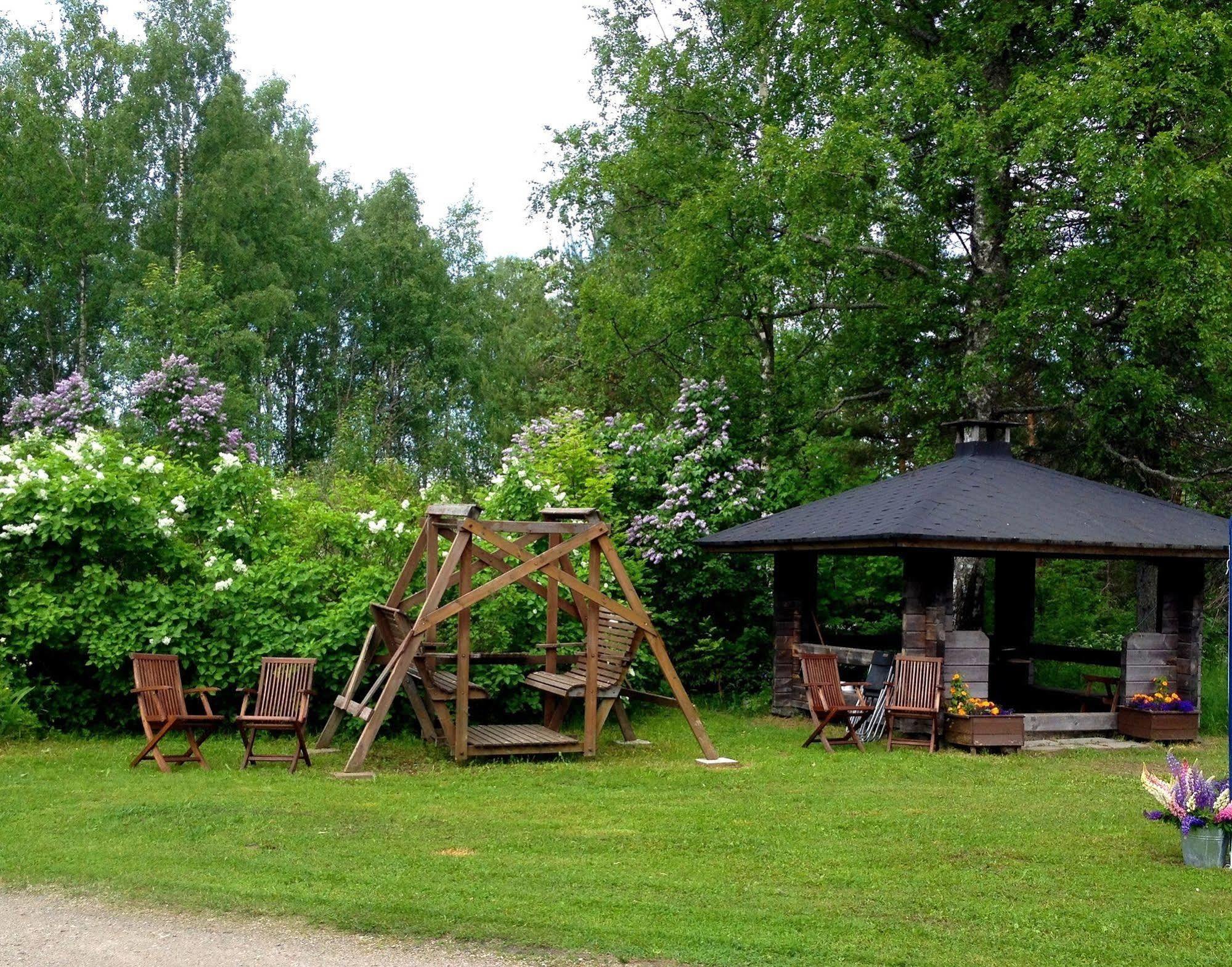 Vanhan Koulun Majatalo-Old School Guest House Kolinkylä Dış mekan fotoğraf